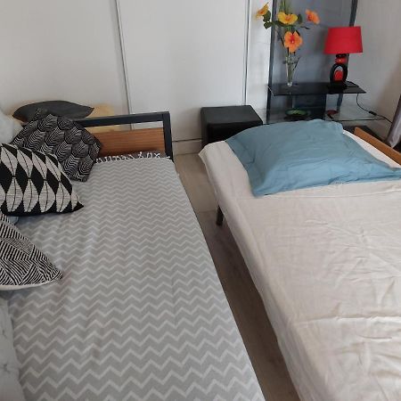 Home Tranquille Dans La Cite Du Mimosa - 2 Etoiles - Axelle Loc'Appart Mandelieu エクステリア 写真